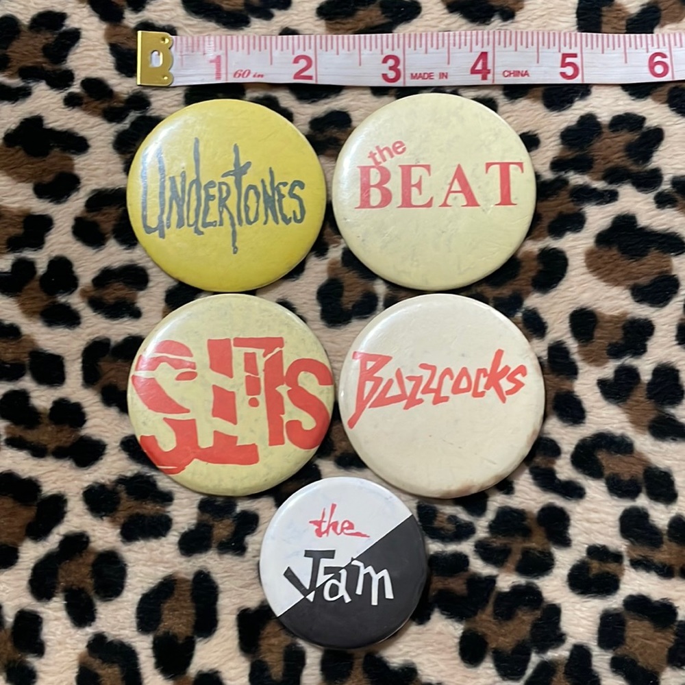 UK PUNK ROCK SKA 🇬🇧 Vintage Button Pin Pinbacks Collector 70s 80s English Jam - Picture 3 of 17